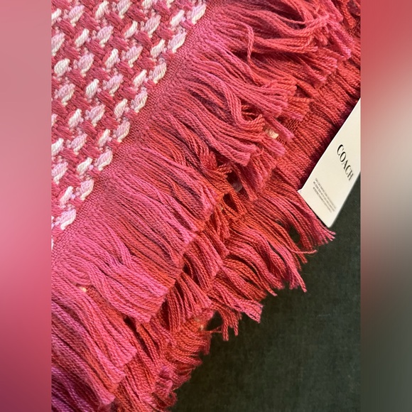 Coach Multicolored Textured Blanket Scarf in True Pink 100% Wool - Picture 7 of 7